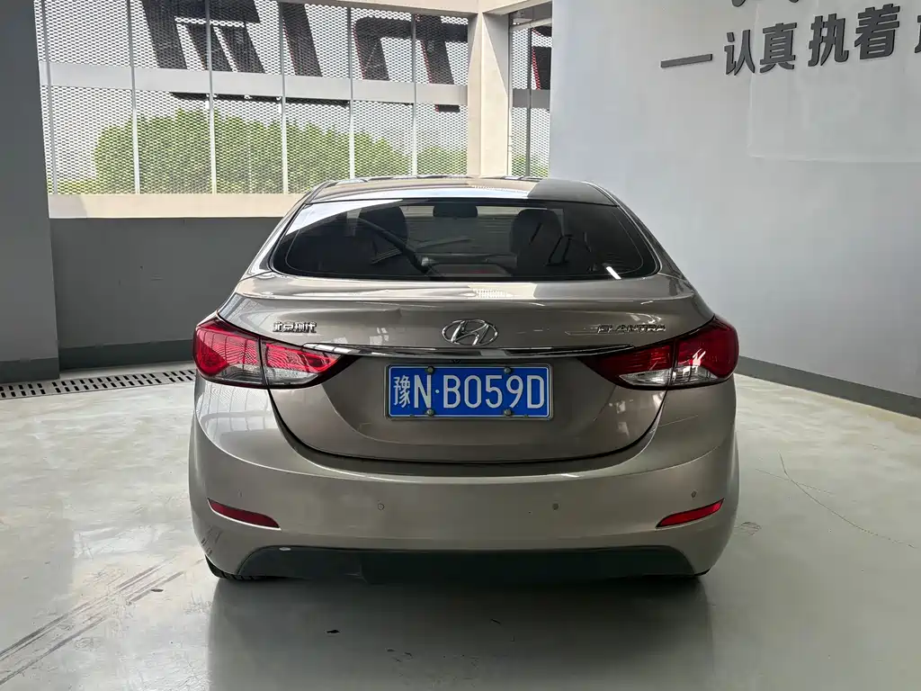 Hyundai Elantra Langdong 2016 — фото 8