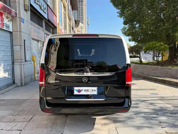 Mercedes-Benz V-Class 2021