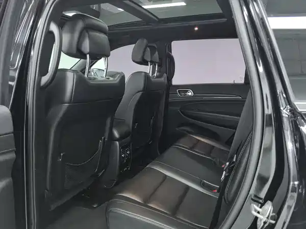 Jeep Grand Cherokee 2017