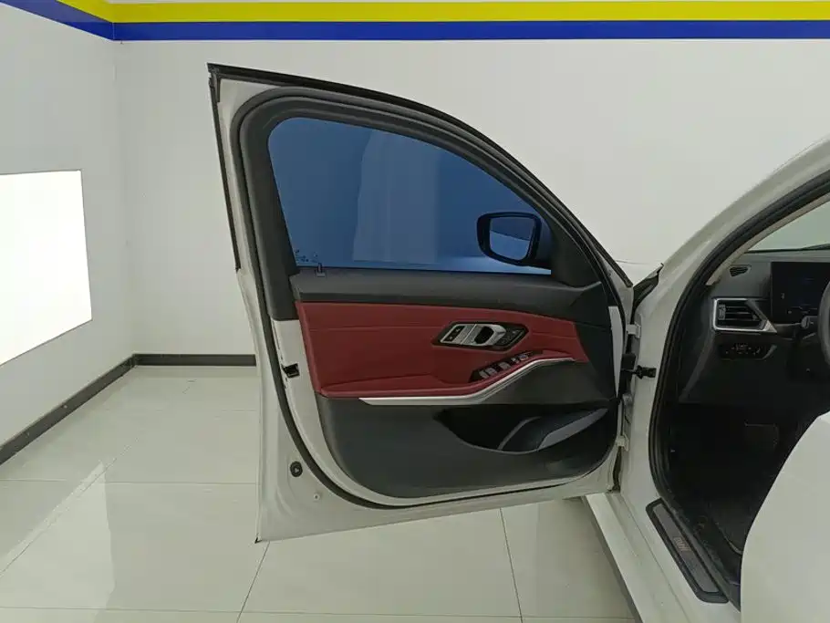 BMW i3 2024