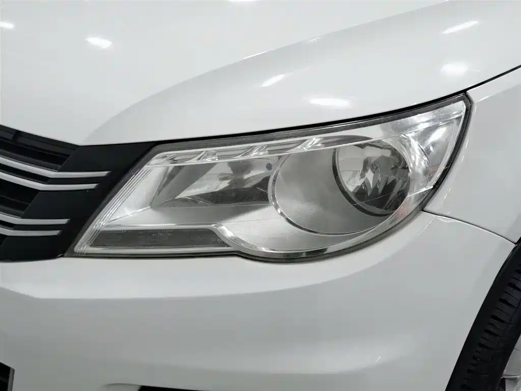 Volkswagen Tiguan 2012