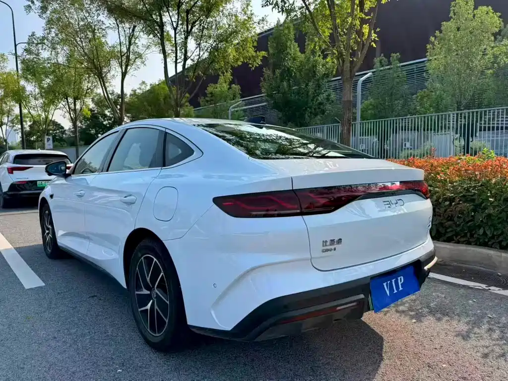 BYD Qin L 2025 — фото 9