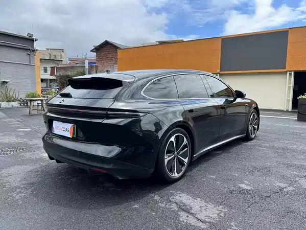 NIO ET5T 2023