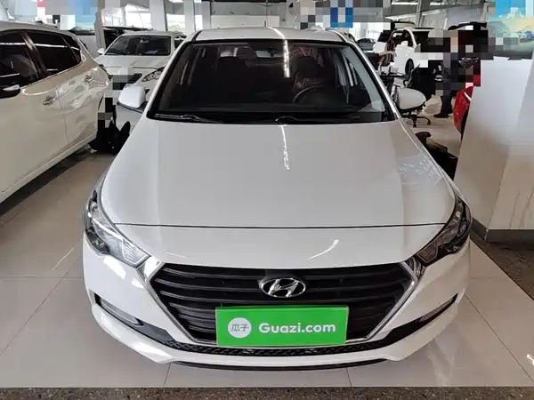 Hyundai Verna 2016