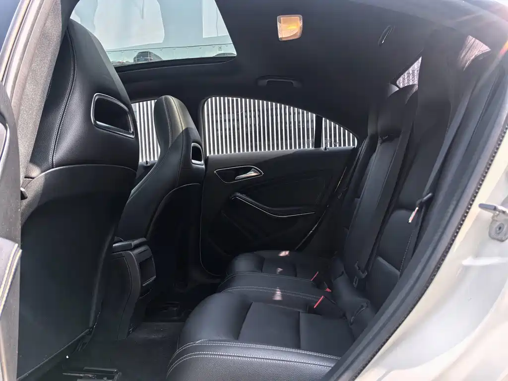 Mercedes-Benz CLA 2018 — фото 14