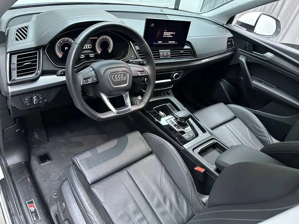 Audi Q5L 2022 — фото 9