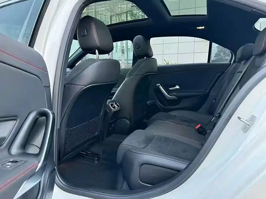 Mercedes-Benz A-Class 2023 — фото 6