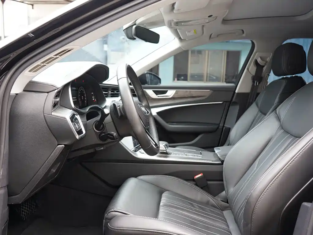 Audi A6L 2023