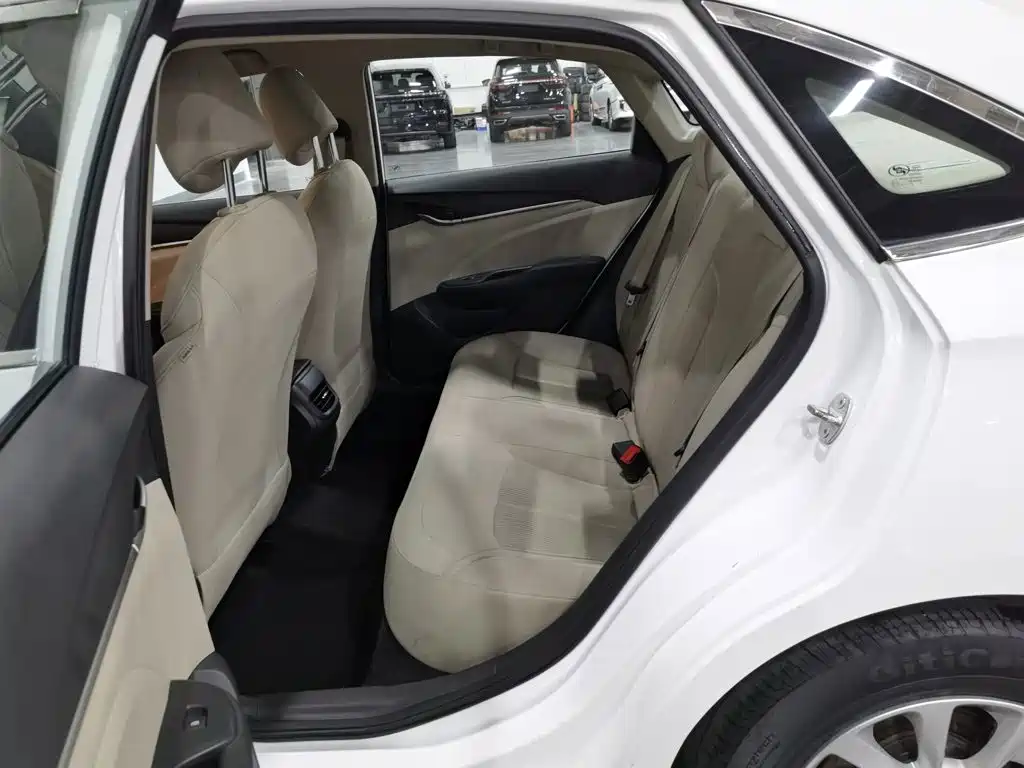 Buick Excelle GT 2019 — фото 15