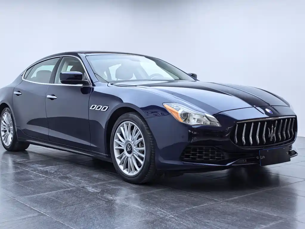 Maserati Quattroporte 2015 — фото 3