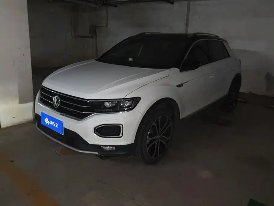 Volkswagen T-Roc 2018 — фото 1