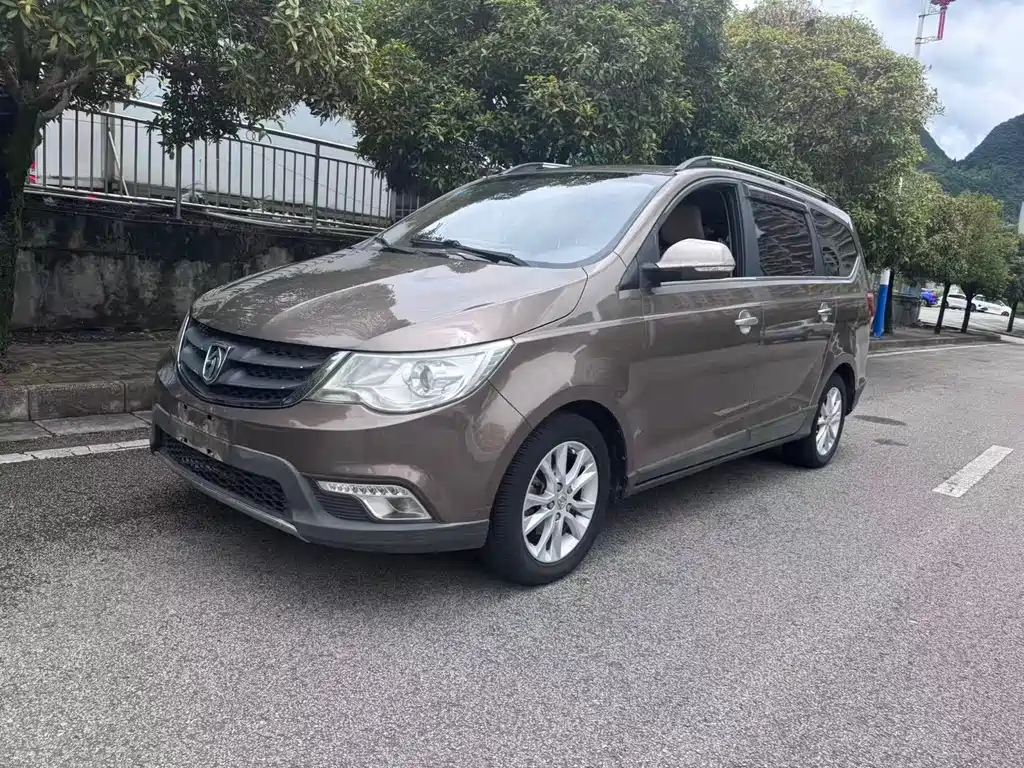 Baojun 730 2014