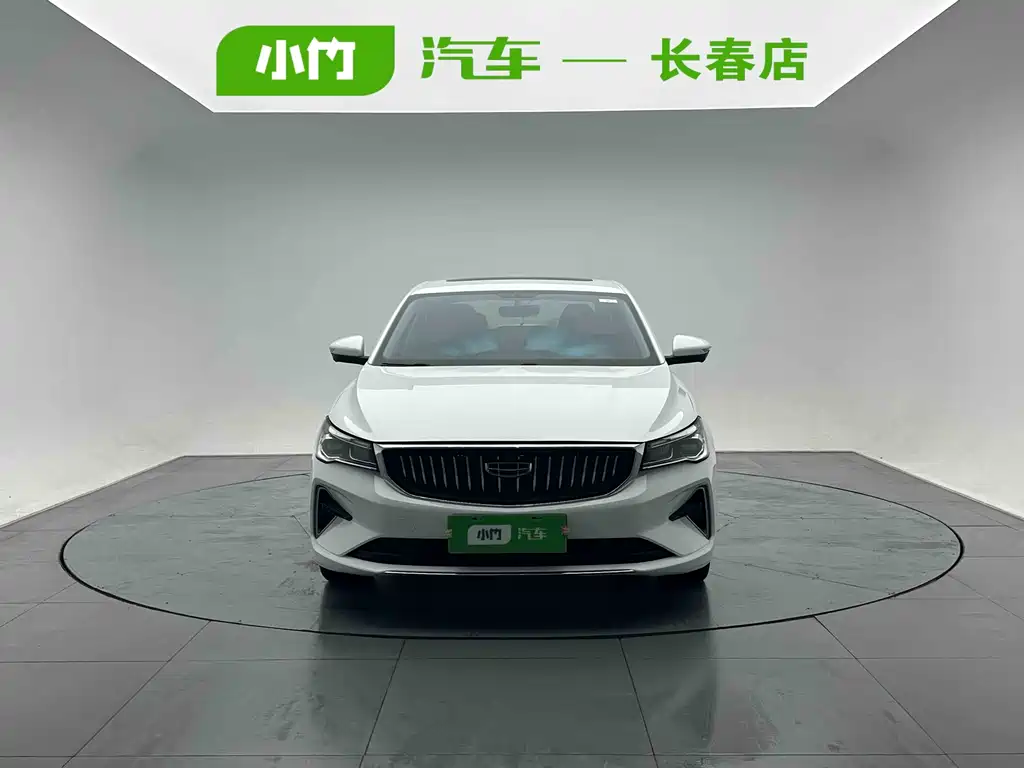 Geely Emgrand 2023