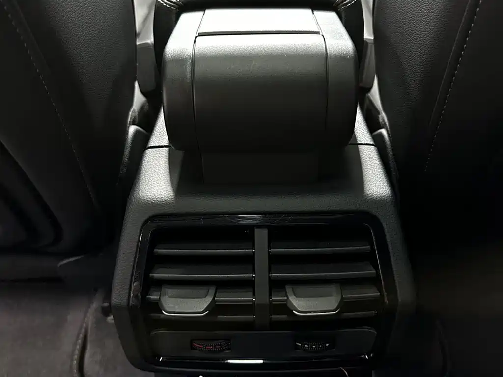 Audi Q3 2022 — фото 17