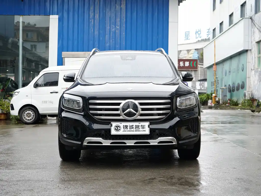 Mercedes-Benz GLB 2024