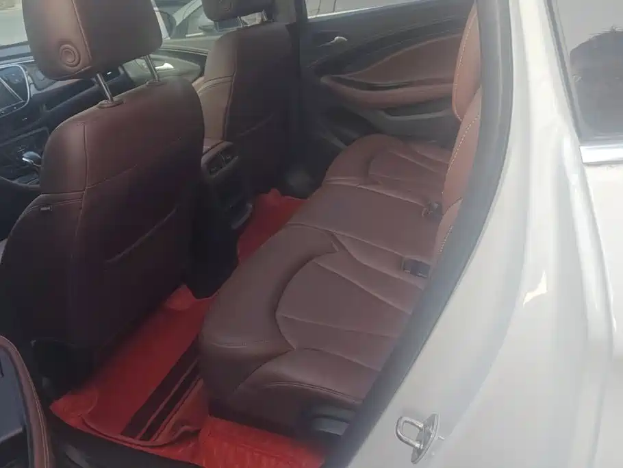Buick Envision Plus 2021 — фото 11