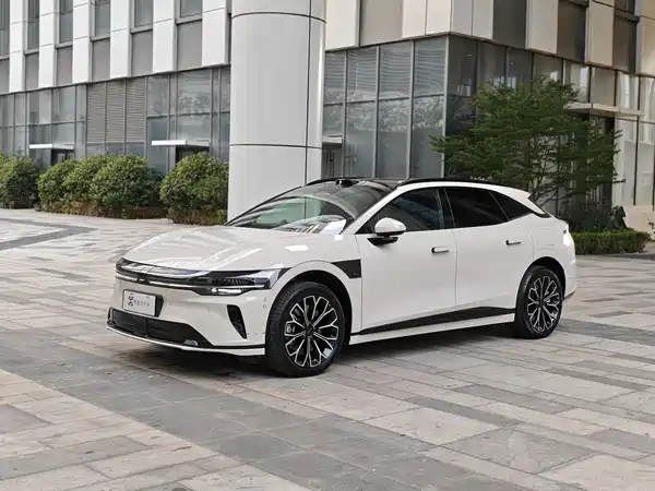 Zeekr 007GT 2025