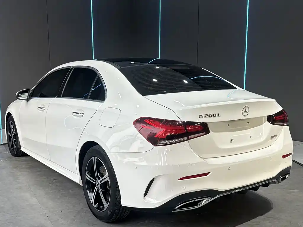 Mercedes-Benz A-Class 2022 — фото 8