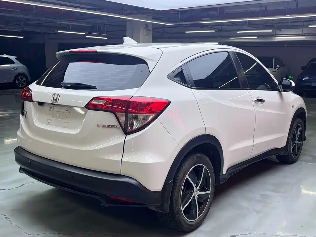 Honda Vezel 2022 — фото 3