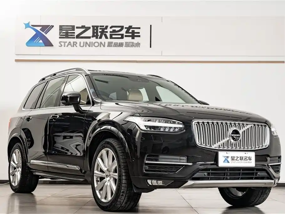 Volvo XC90 2018 — фото 5
