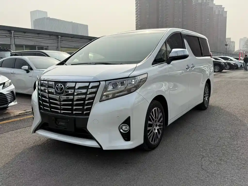 Toyota Alphard 2018 — фото 1