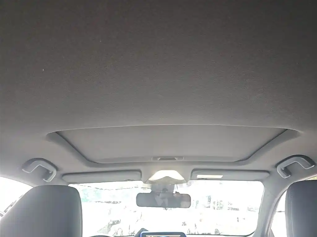 Toyota C-HR 2020 — фото 17