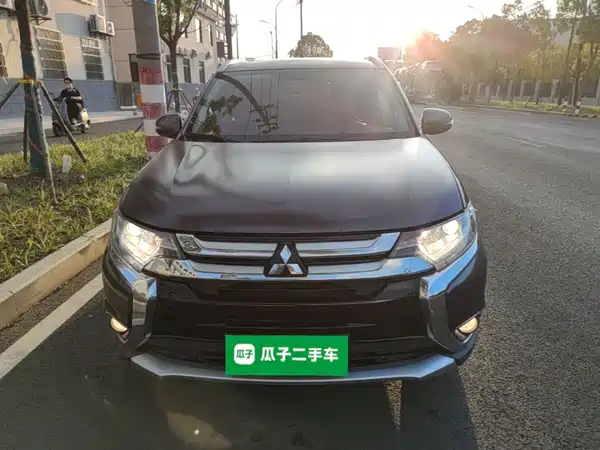Mitsubishi Outlander 2018