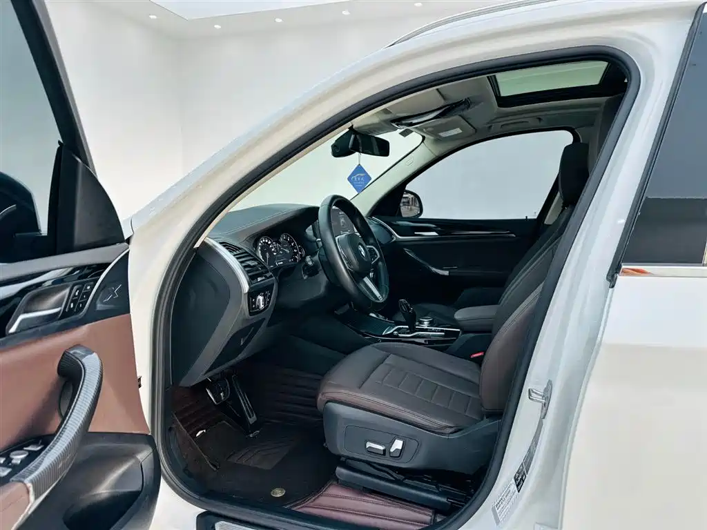 BMW X3 2018 — фото 13