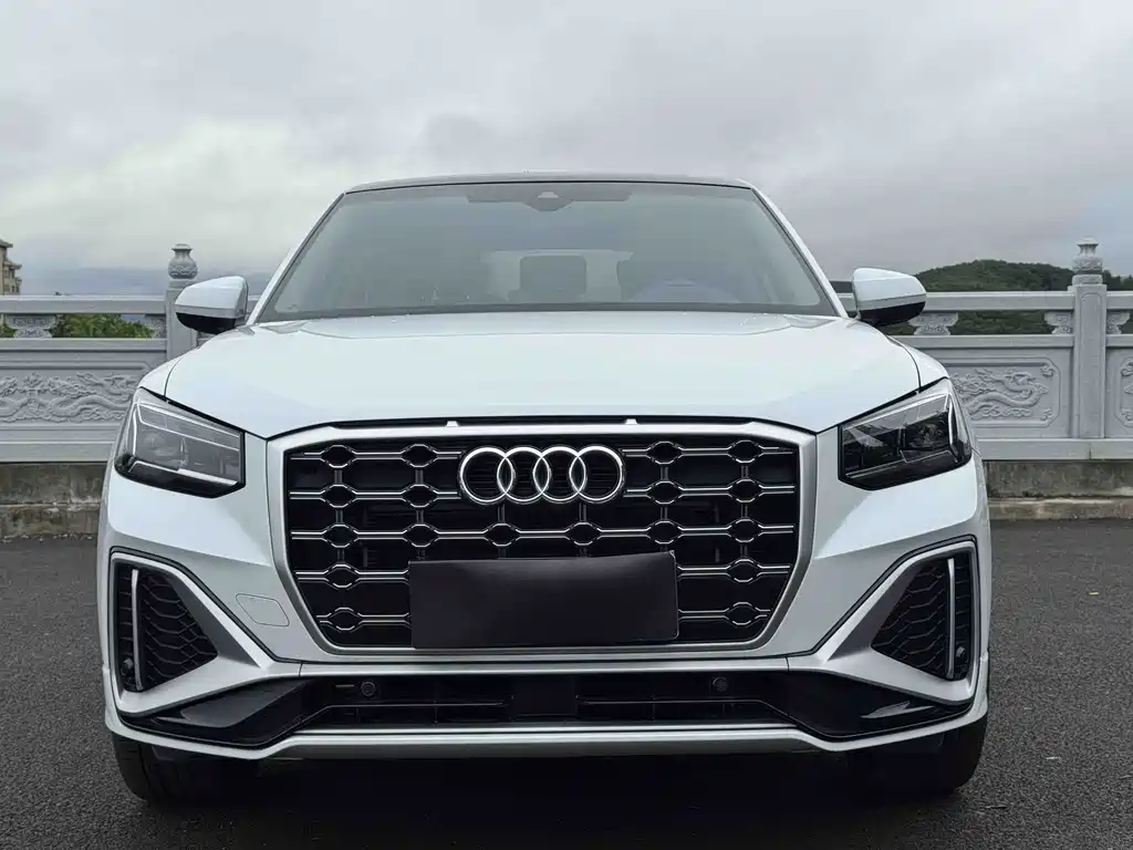 Audi Q2L 2022