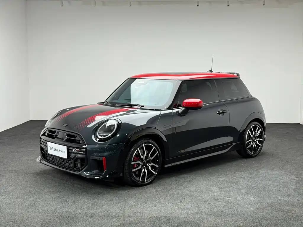 MINI JCW 2025 — фото 2