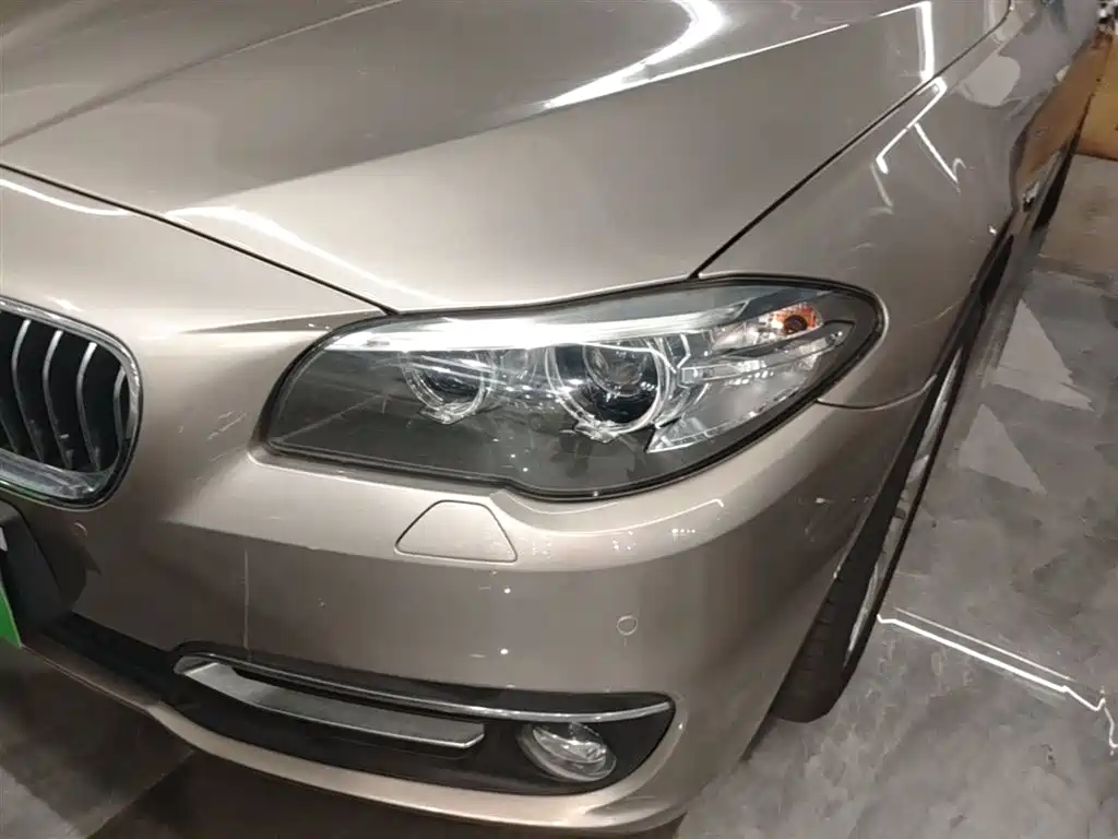 BMW 5 Series 2017 — фото 24