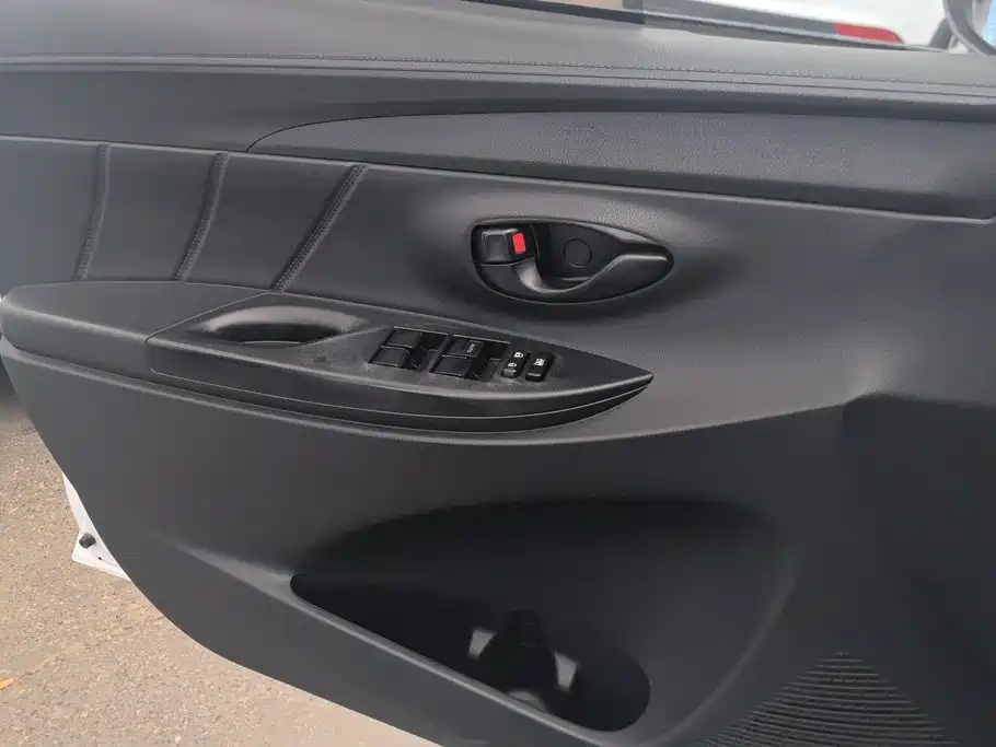 Toyota Yaris L 2019