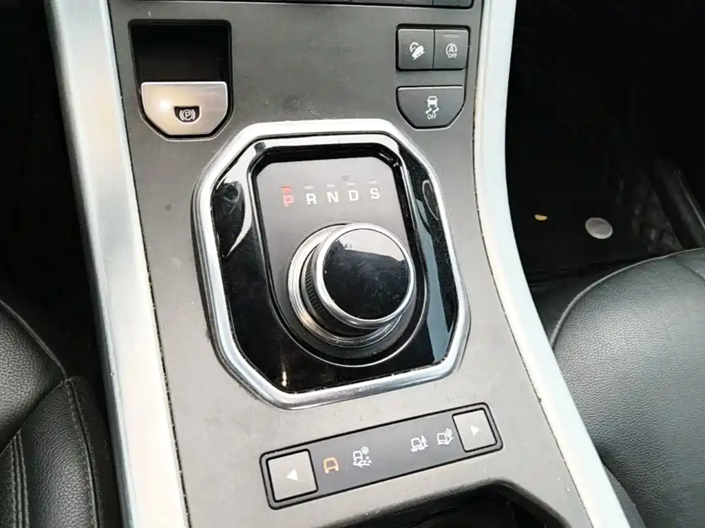 Land Rover Range Rover Evoque 2018 — фото 19