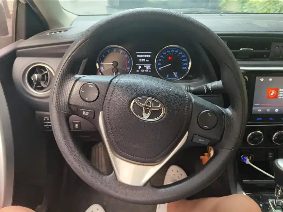 Toyota Corolla 2017 — фото 15