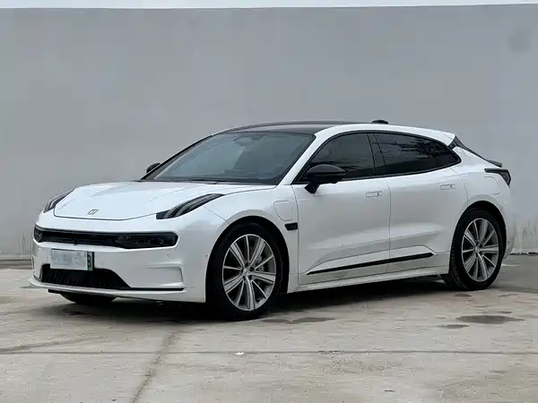 Zeekr 001 2022