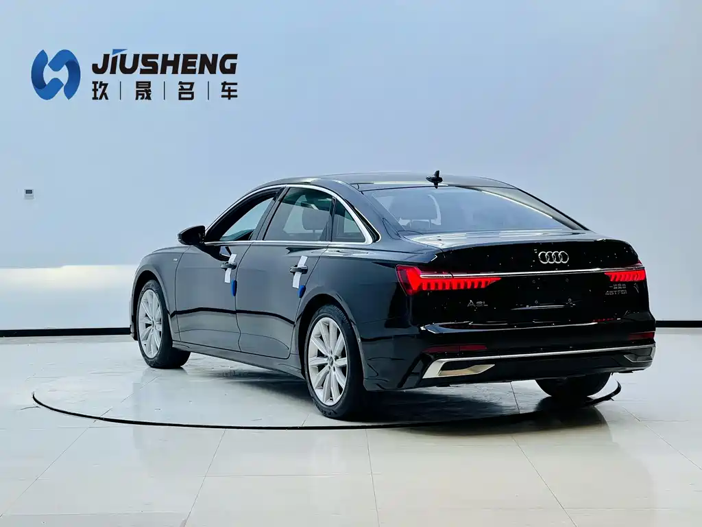 Audi A6L 2022
