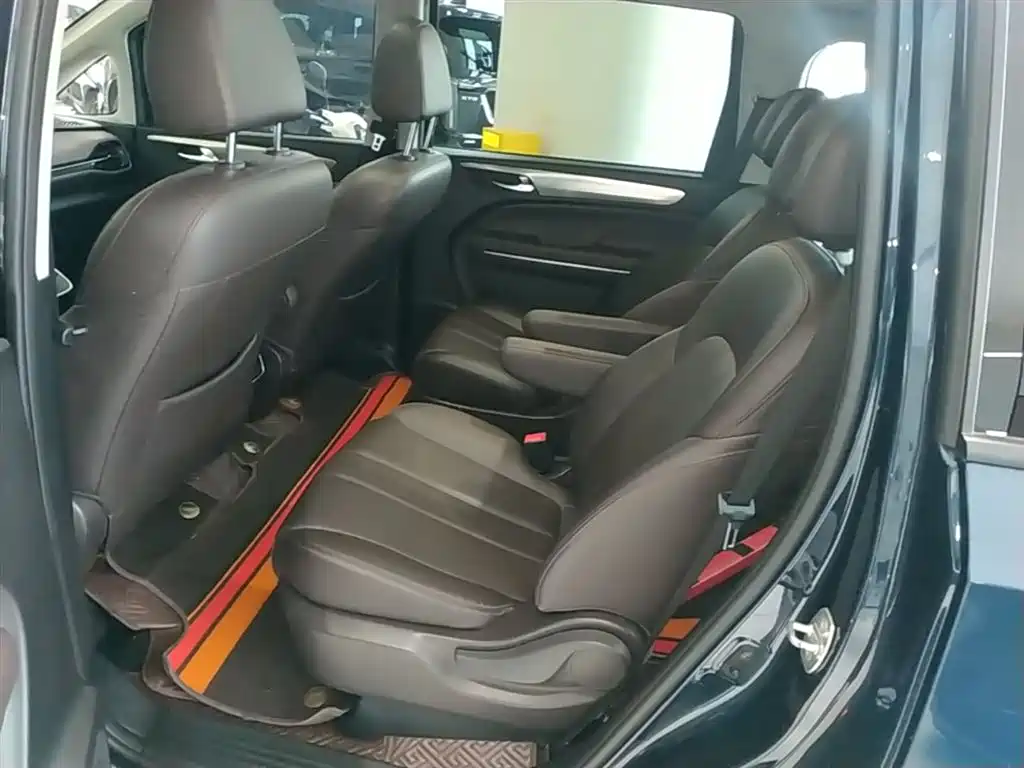 GAC Motor Trumpchi M6 2020 — фото 17