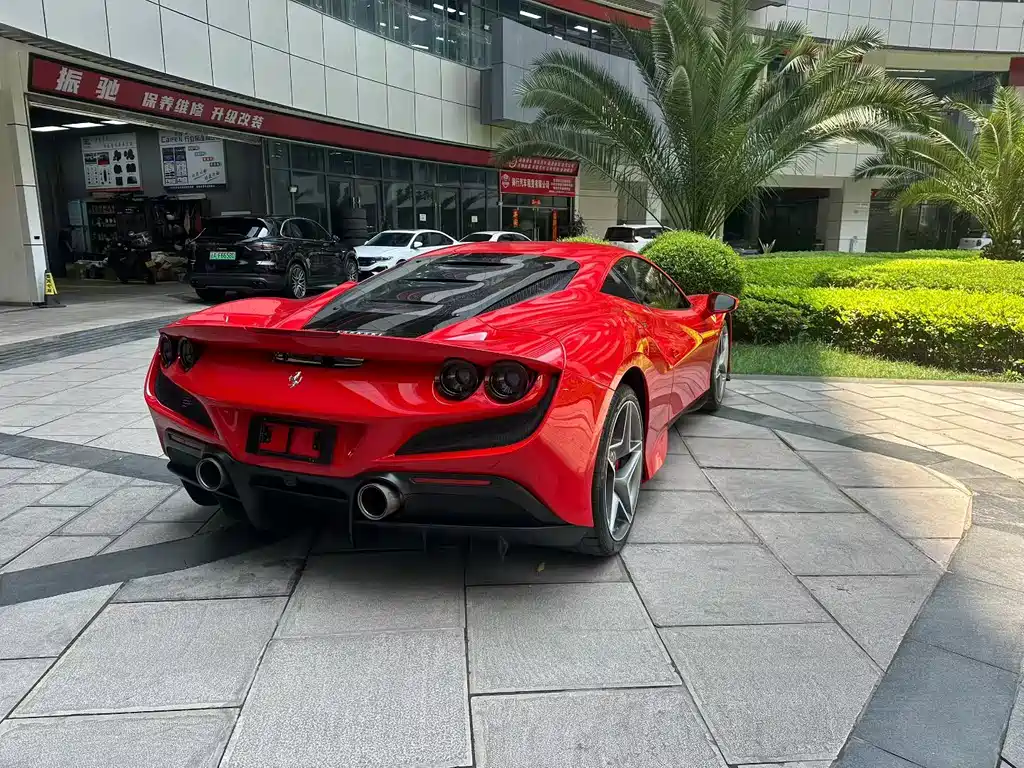 Ferrari F8 2023 — фото 6