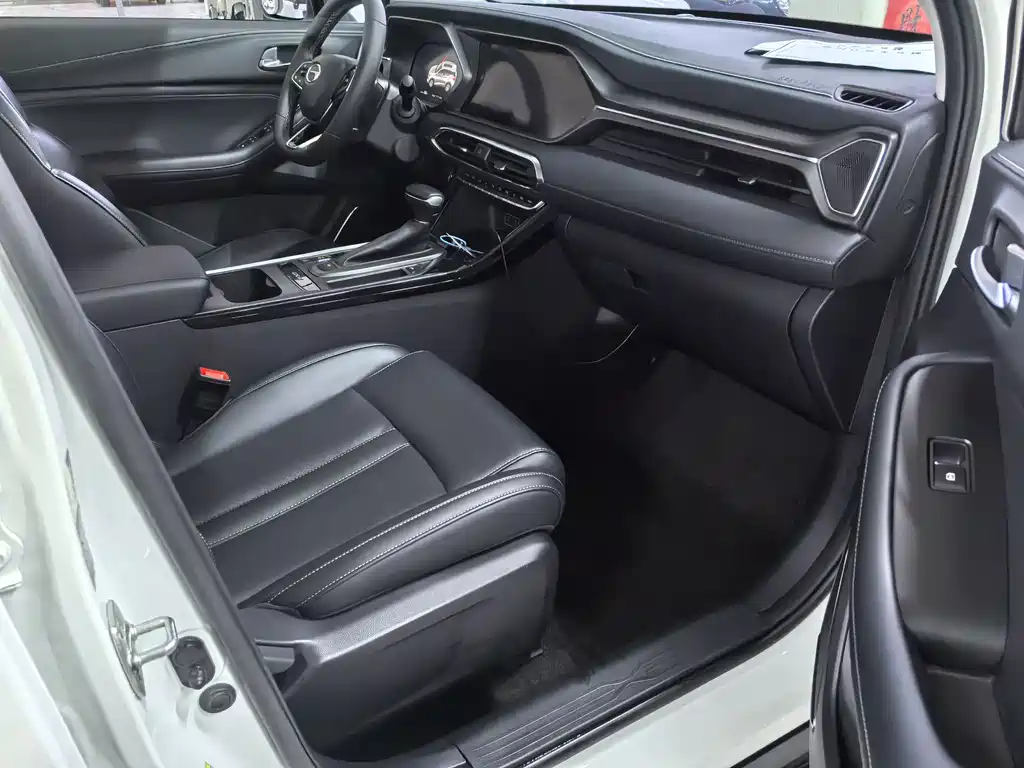 GAC Trumpchi GS4 2022 — фото 8