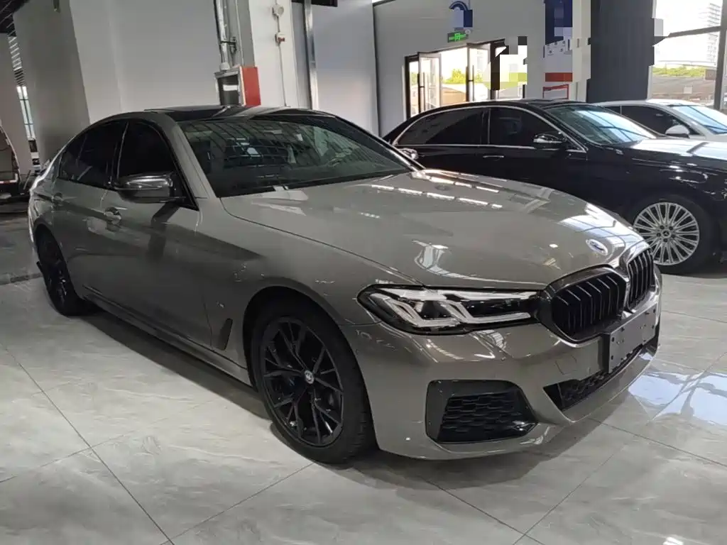 BMW 5 Series 2021