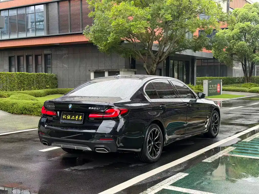 BMW 5 Series 2022