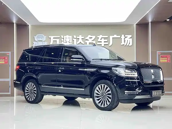 Lincoln Navigator 2022