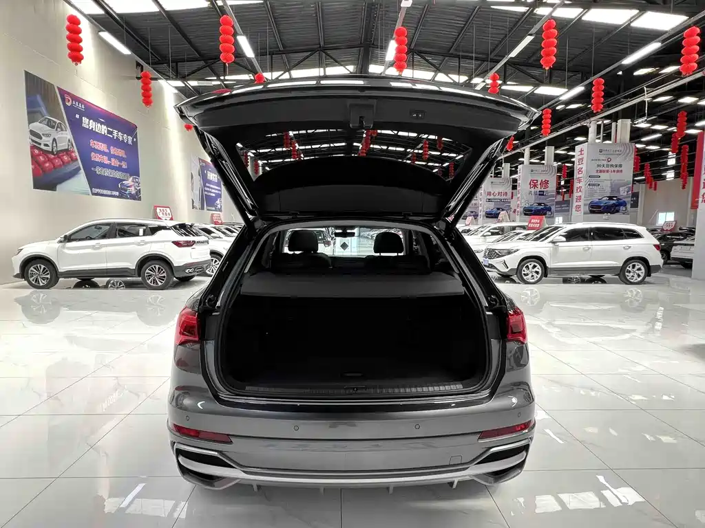 Audi Q3 2023 — фото 14