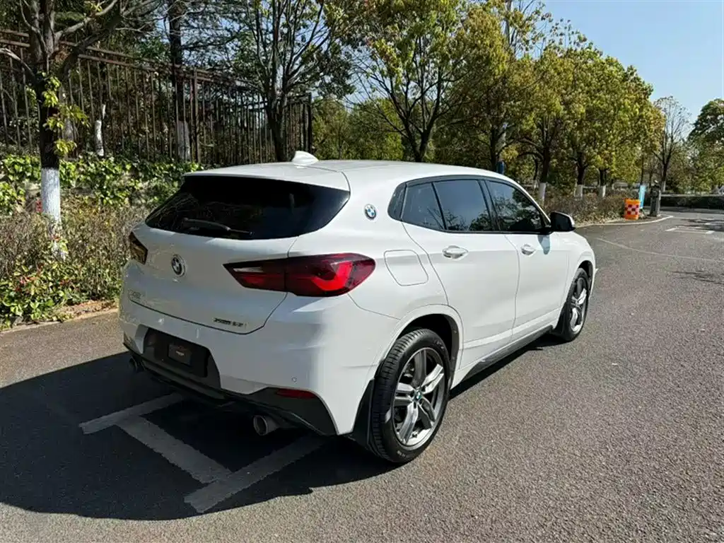 BMW X2 2022 — фото 12