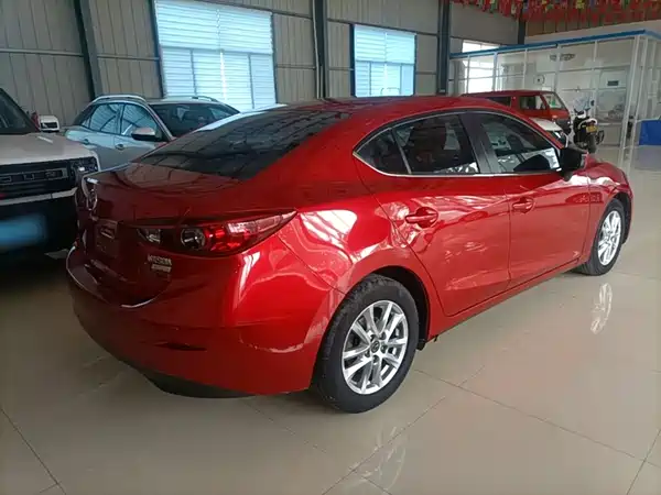 Mazda 3 Axela 2016