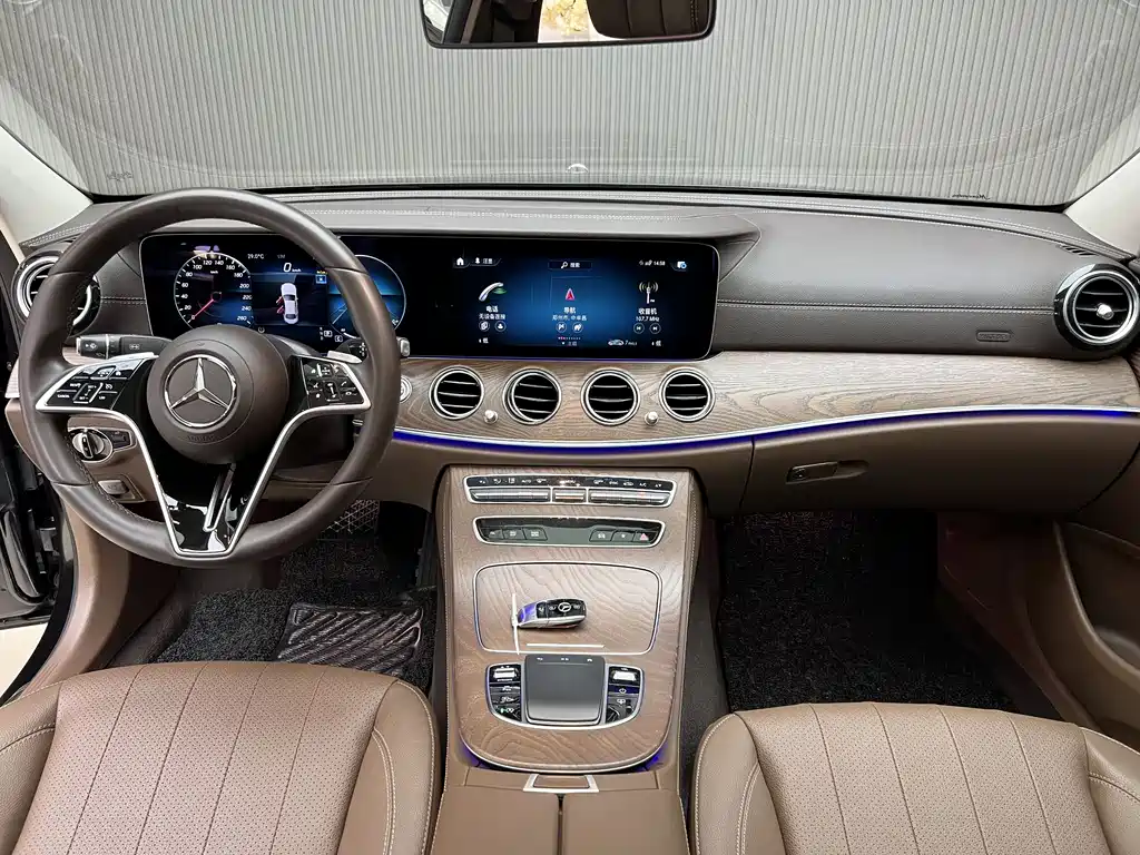 Mercedes-Benz E-Class 2023 — фото 6