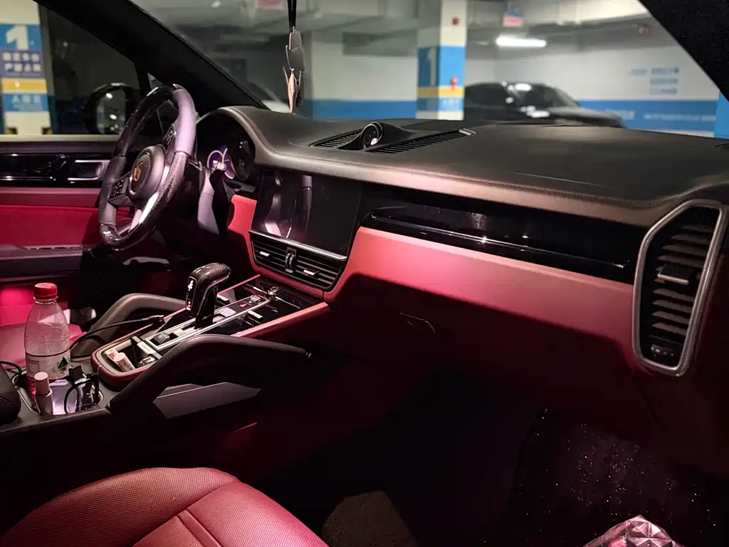 Porsche Cayenne 2022