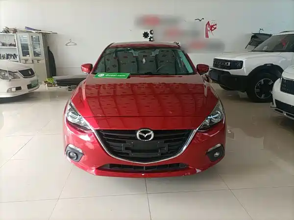 Mazda 3 Axela 2016