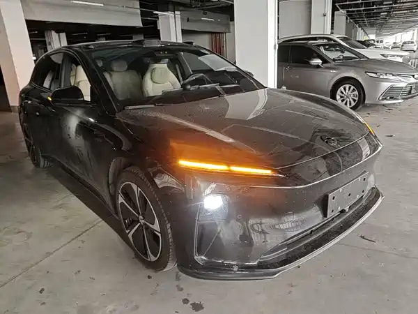 NIO ET5T 2024