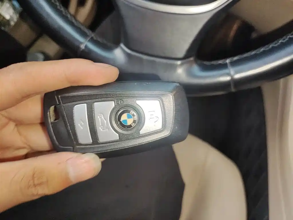BMW 5 Series 2015 — фото 12